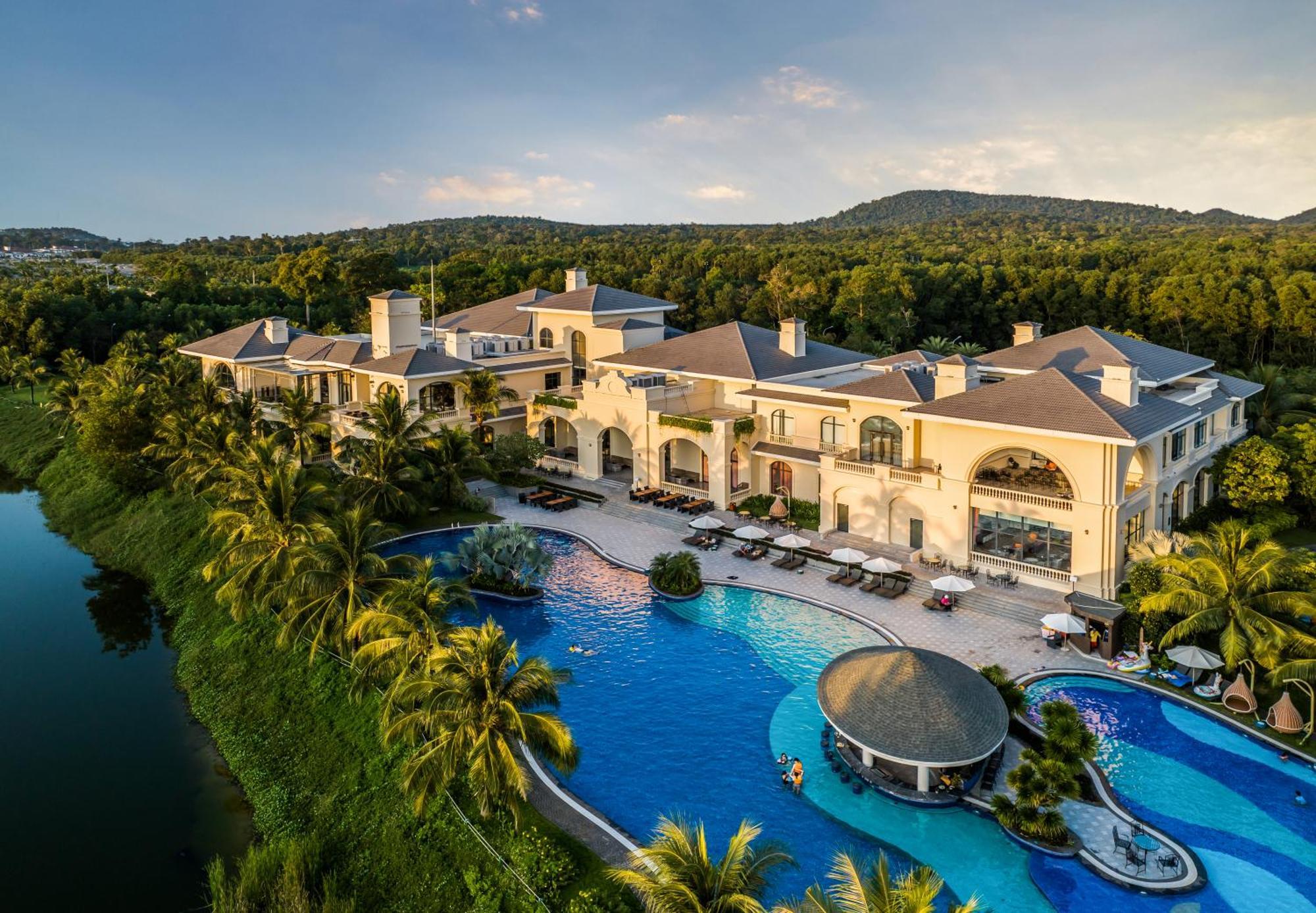 Hotel Vinpearl Wonderworld Phú Quý Zewnętrze zdjęcie Vinpearl Hotel Nha Trang