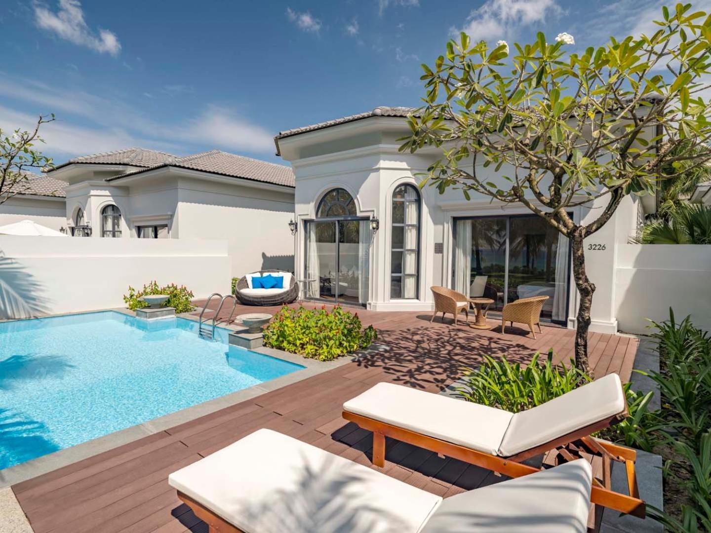 Hotel Vinpearl Wonderworld Phú Quý Zewnętrze zdjęcie